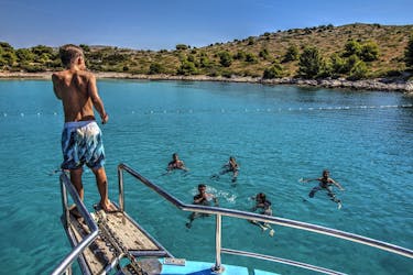Gita in barca di un’intera giornata al Parco Nazionale di Kornati con colazione e pranzo